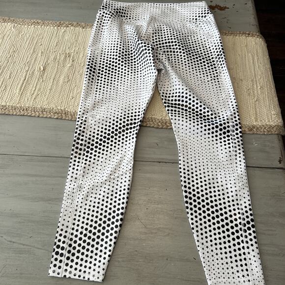 NWT Fabletics Powerhold Legging Sports Bra White Black Stars Dots 3pc Set Sz XXL - Picture 12 of 12